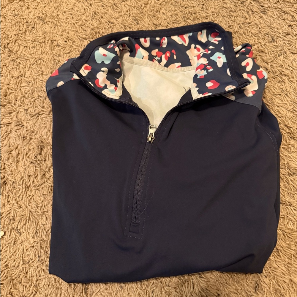 Athletic pullover